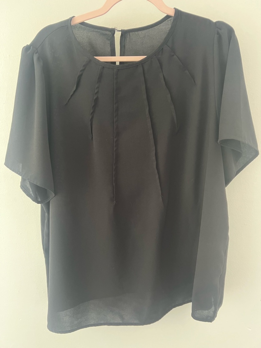 Black Short Sleeve Pleated Women’s Top